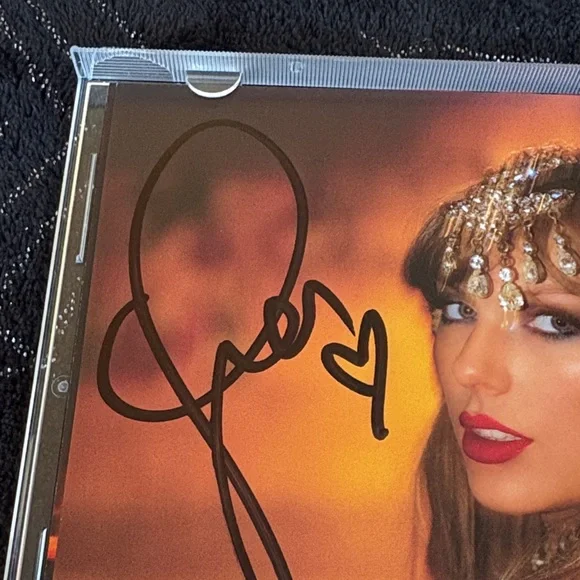 The Life of a Showgirl Hand Signed CD - Picture 3 of 6